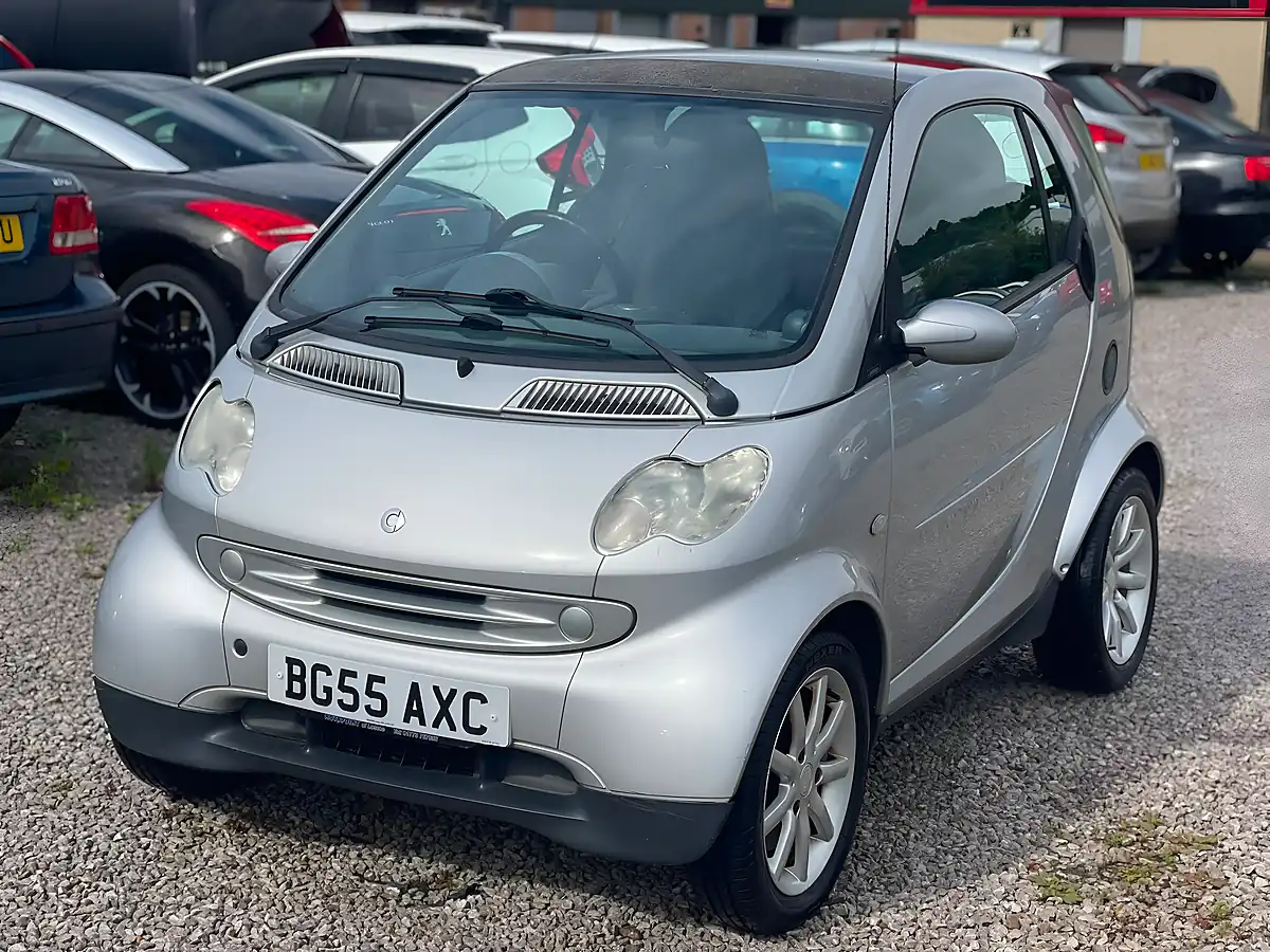 Used 2005 Smart Fortwo City Passion Silver - Interior and Exterior details 3