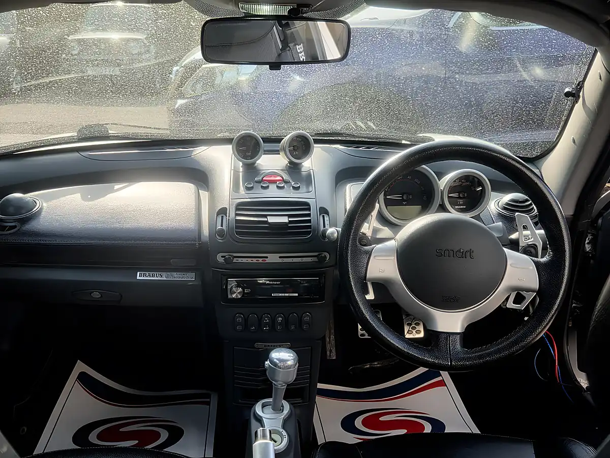 Used 2005 Smart Roadster Brabus Silver - Interior and Exterior details 10