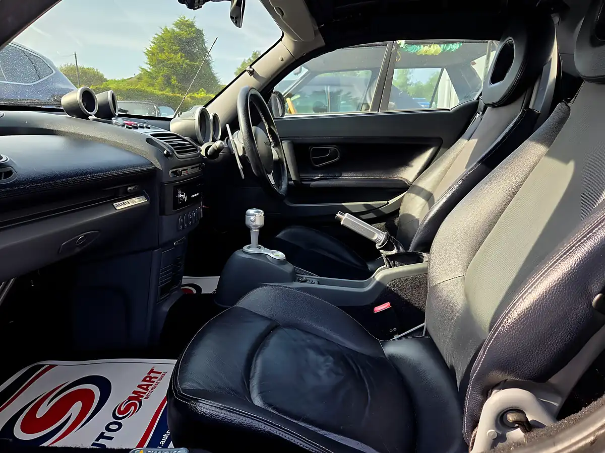 Used 2005 Smart Roadster Brabus Silver - Interior and Exterior details 17