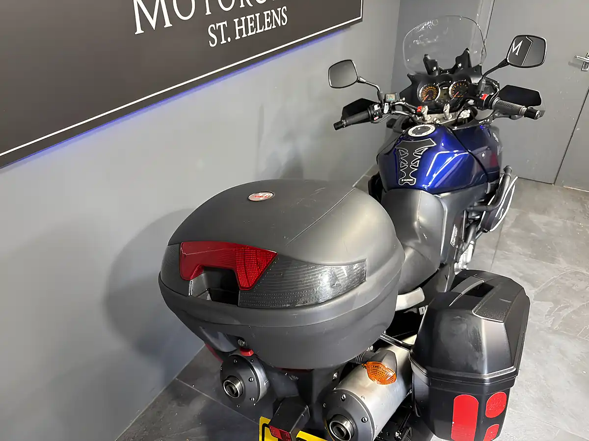 Used 2005 Suzuki Dl 1000 K5 Blue - Interior and Exterior details 10