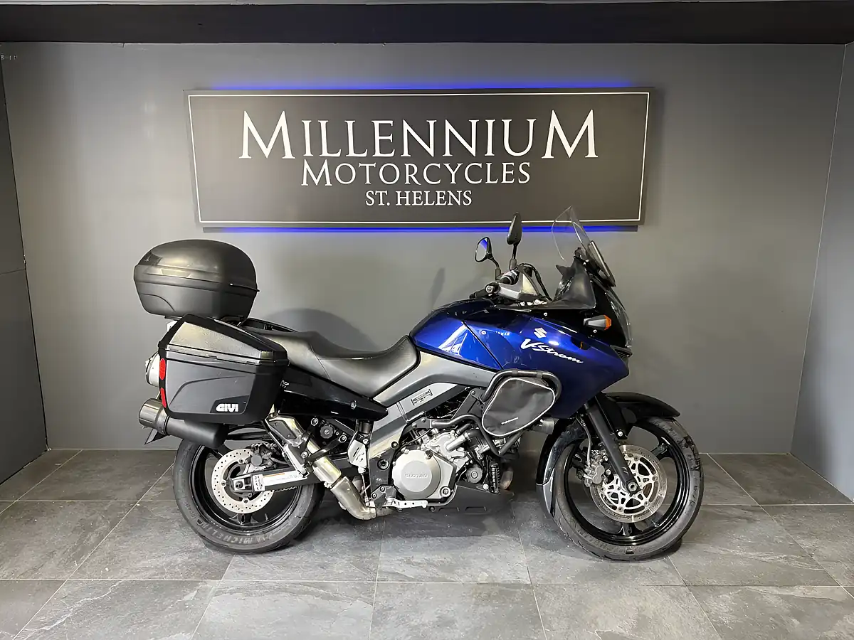 Used 2005 Suzuki Dl 1000 K5 Blue - Interior and Exterior details 13