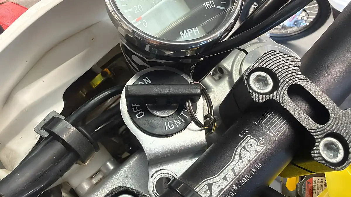 Used 2005 Suzuki DR-Z400E Enduro - Interior and Exterior details 17