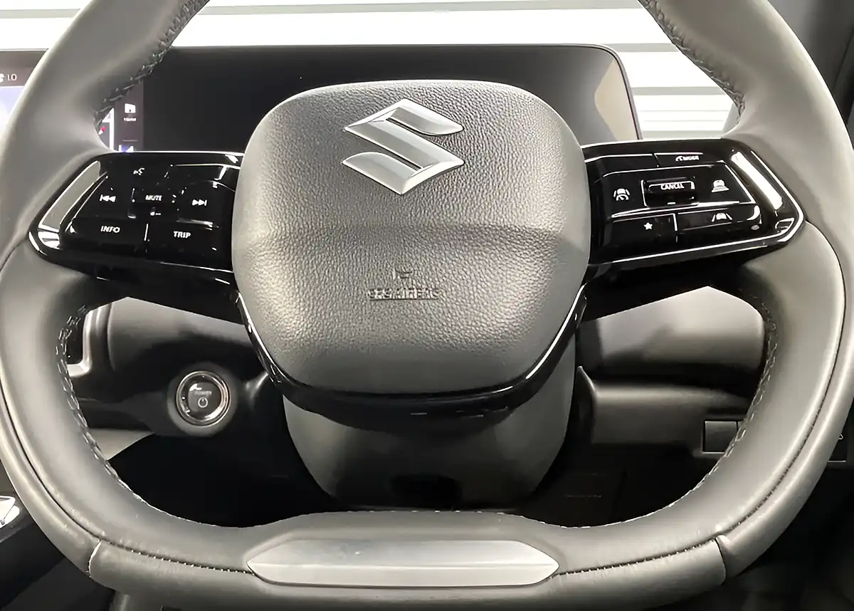 Used 2005 Suzuki Evitara Motion Celestial Blue - Interior and Exterior details 16