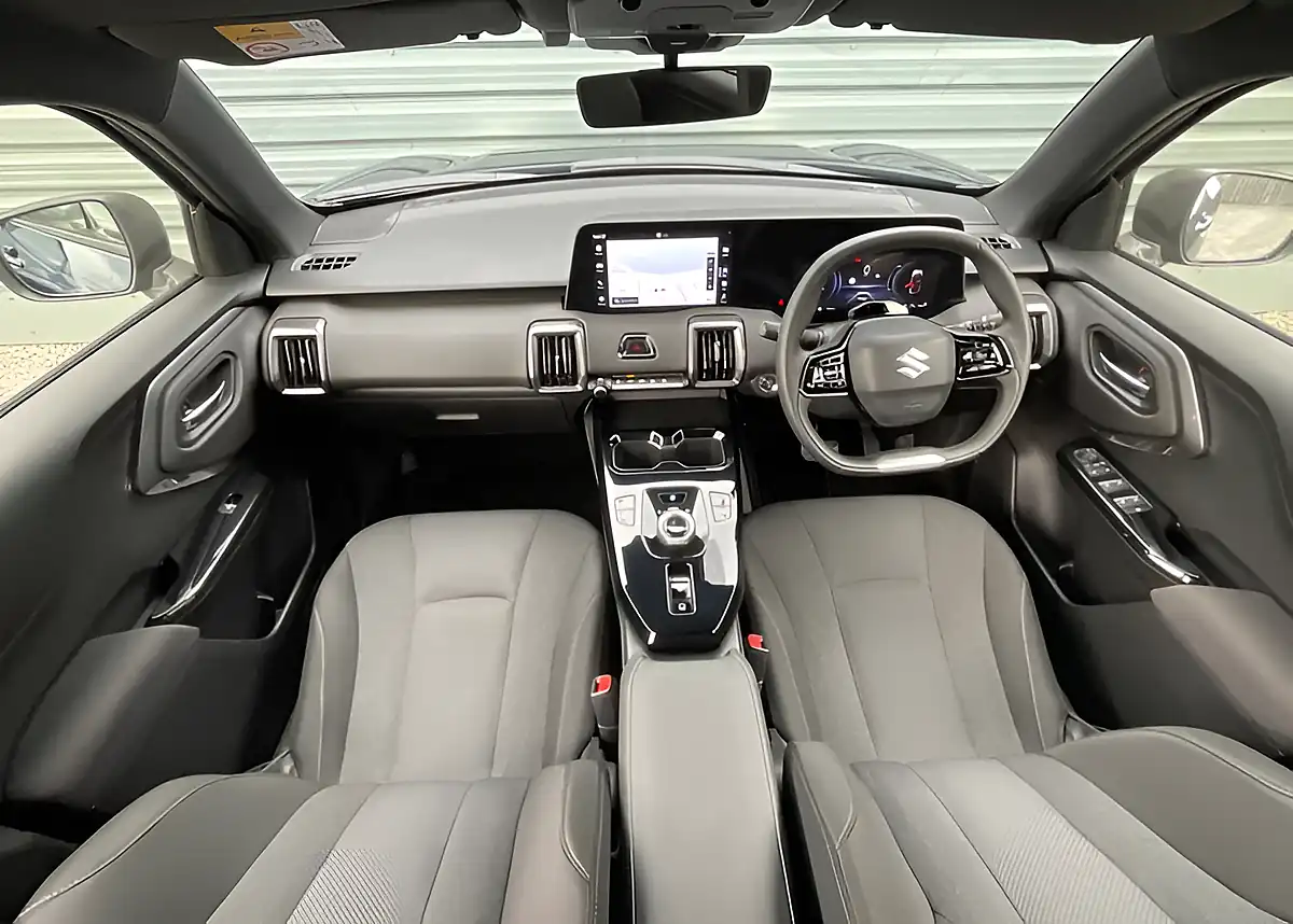 Used 2005 Suzuki Evitara Motion Celestial Blue - Interior and Exterior details 9