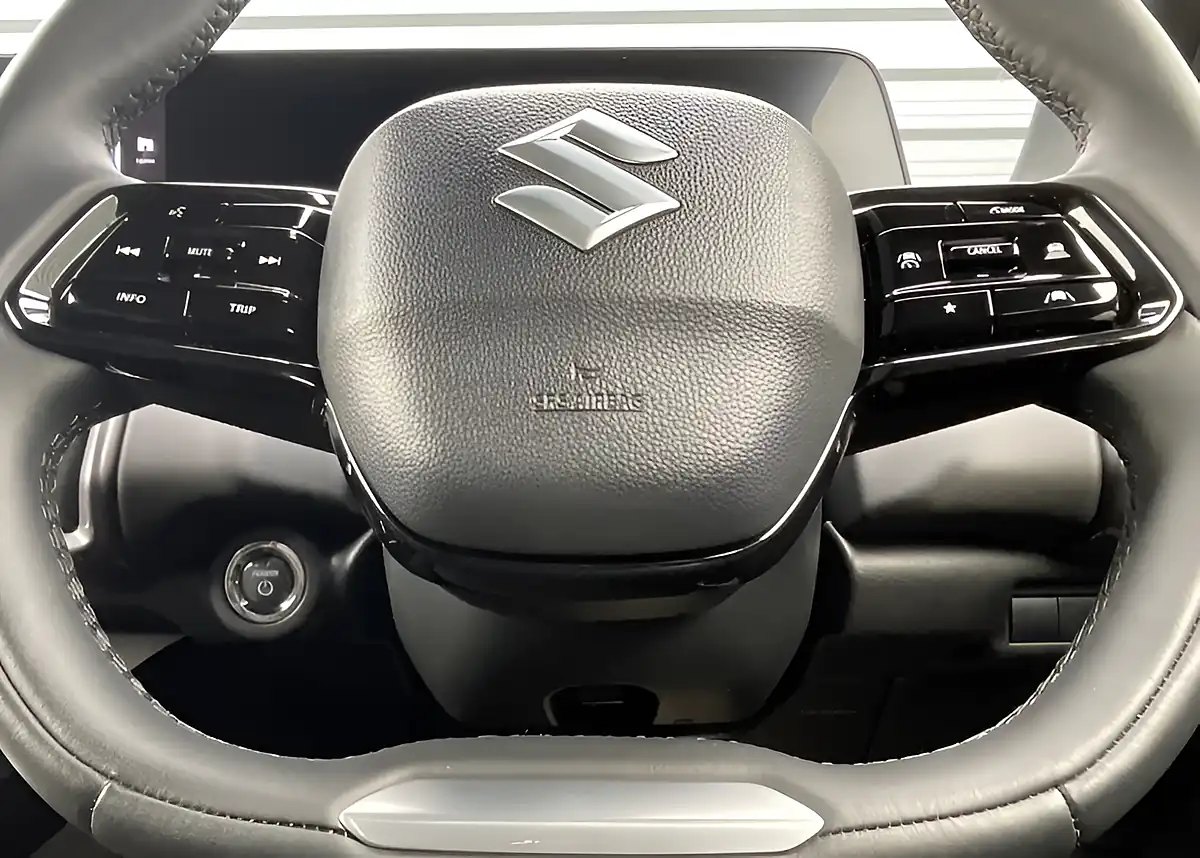 Used 2005 Suzuki Evitara Motion Land Breeze Green - Interior and Exterior details 19