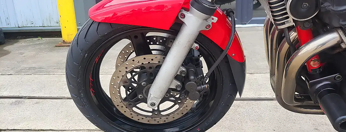 Used 2005 Suzuki GSF650 Bandit - Interior and Exterior details 3