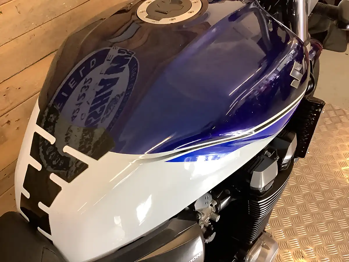 Used 2005 Suzuki Gsx - Interior and Exterior details 8