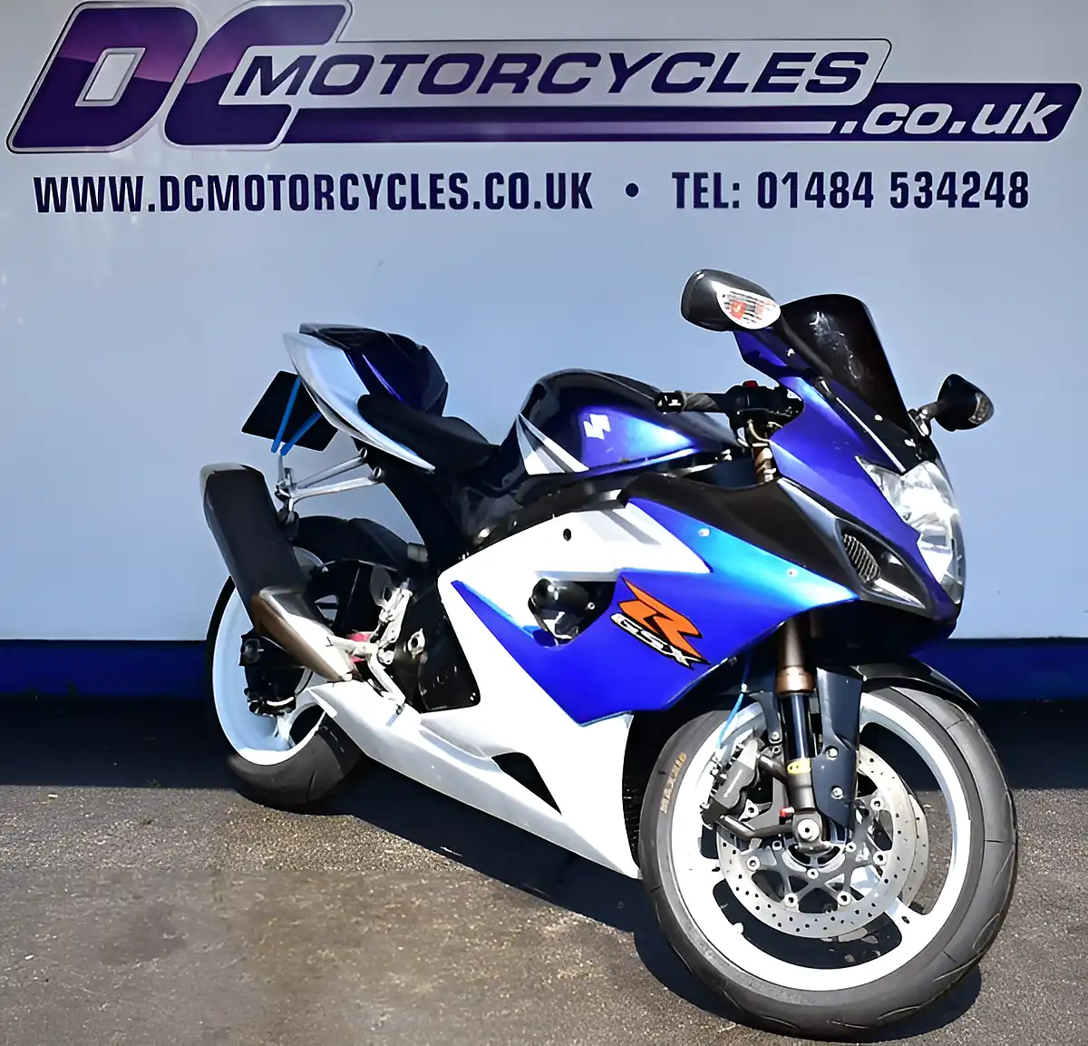 Used 2005 Suzuki Gsx-R1000 Super Sports Blue - Interior and Exterior details 2