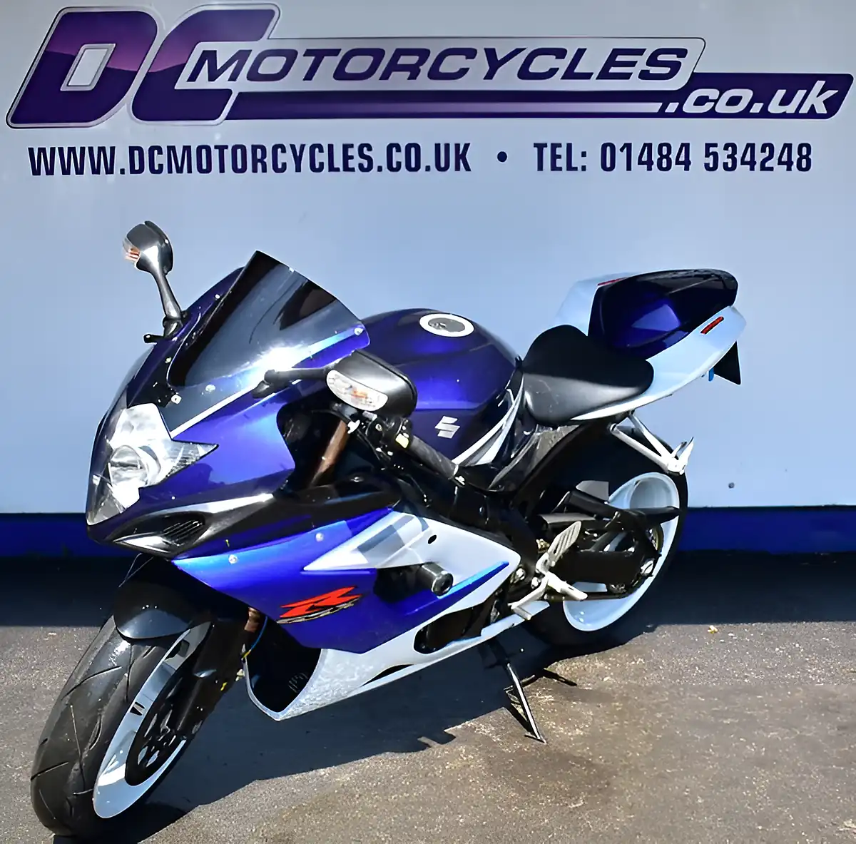 Used 2005 Suzuki Gsx-R1000 Super Sports Blue - Interior and Exterior details 4