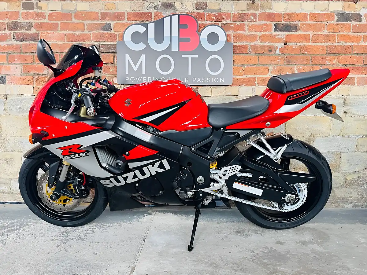 Used 2005 Suzuki Gsx-R600 K5 Red - Interior and Exterior details 11
