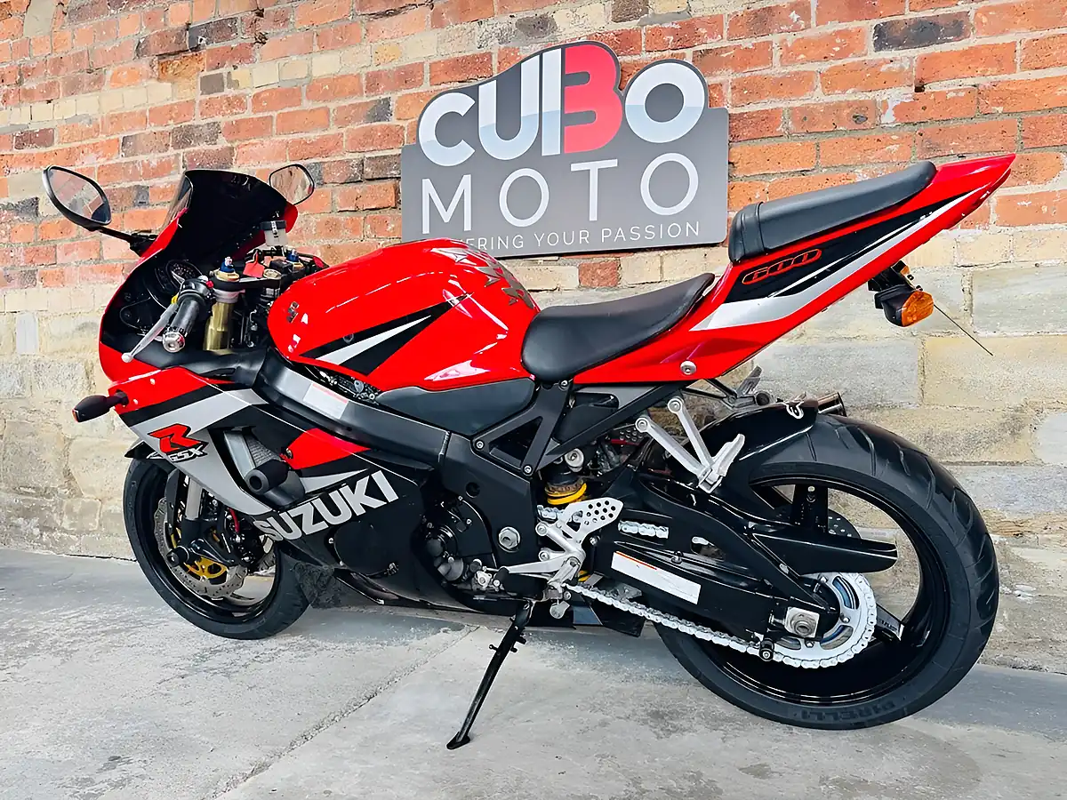 Used 2005 Suzuki Gsx-R600 K5 Red - Interior and Exterior details 13