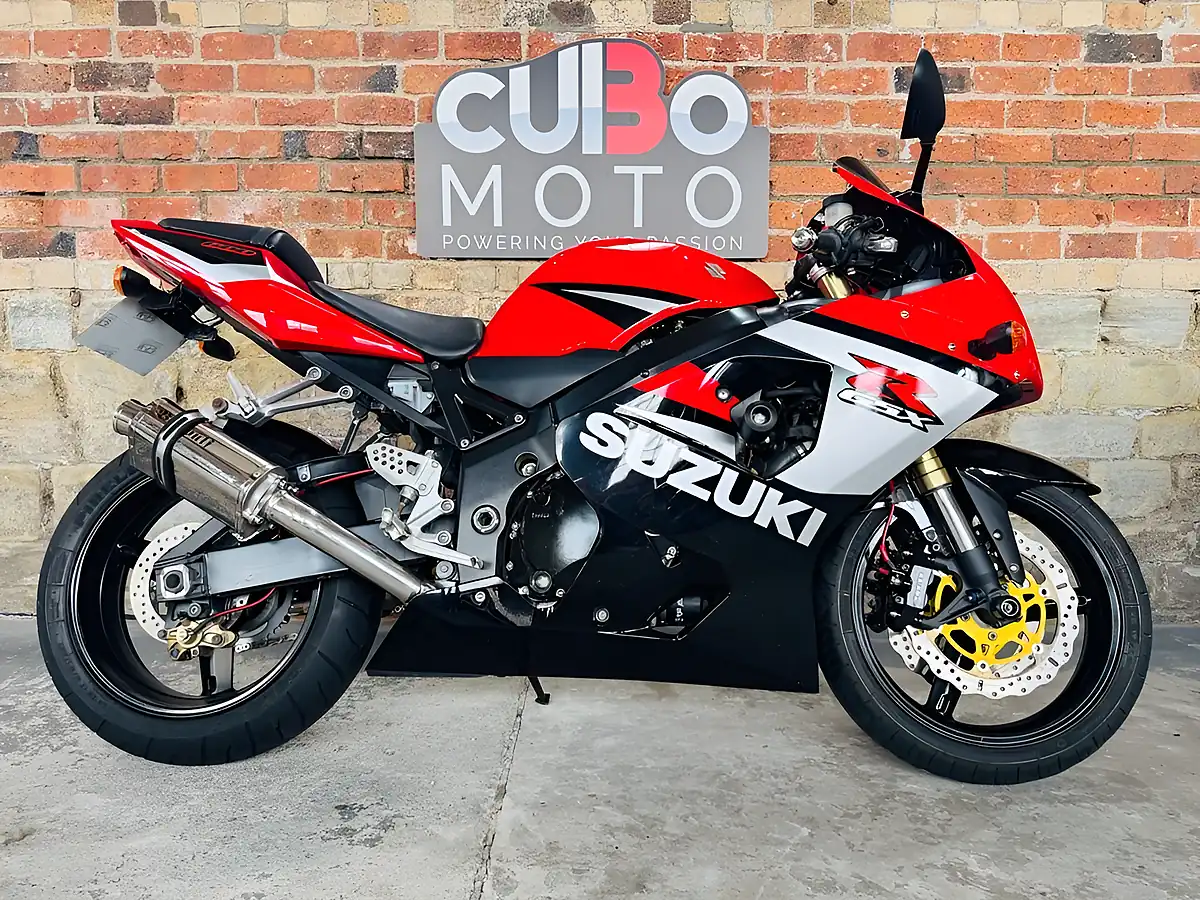 Used 2005 Suzuki Gsx-R600 K5 Red - Interior and Exterior details 2