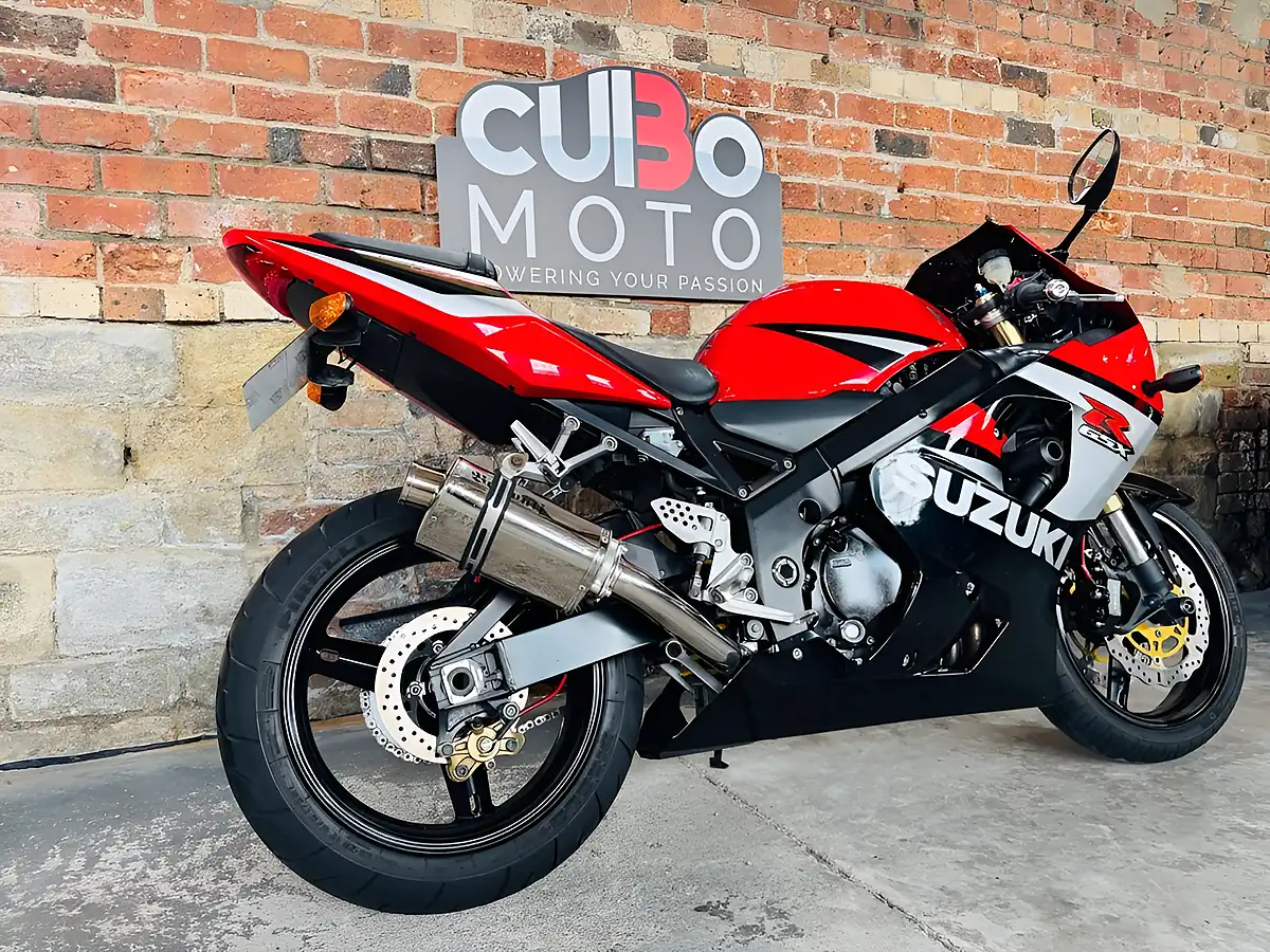 Used 2005 Suzuki Gsx-R600 K5 Red - Interior and Exterior details 4
