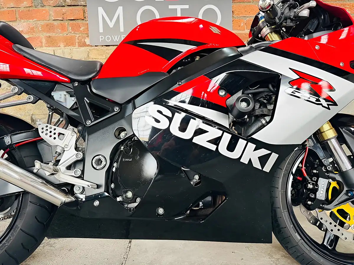 Used 2005 Suzuki Gsx-R600 K5 Red - Interior and Exterior details 7