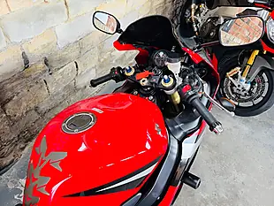 Used 2005 Suzuki Gsx-R600 K5 Red - Interior and Exterior details 8