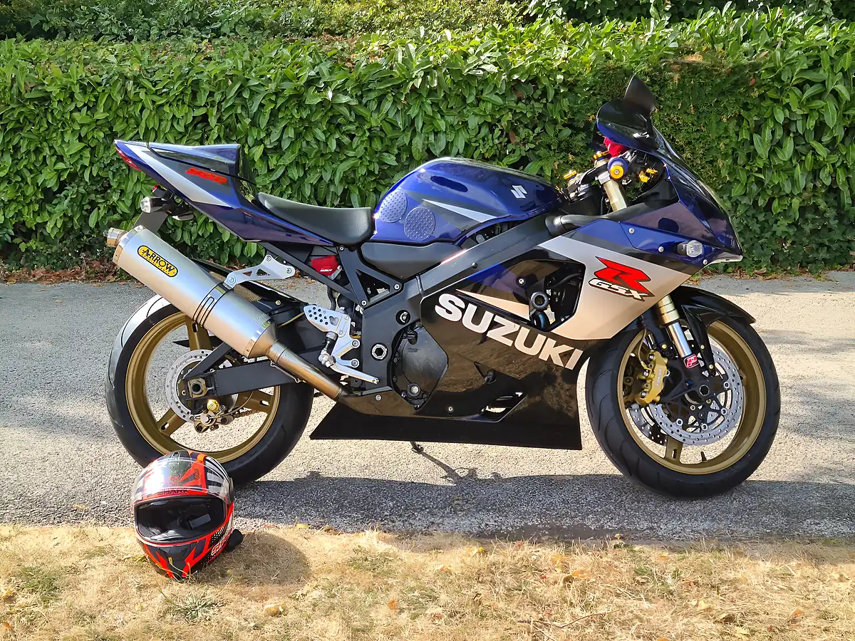 Used 2005 Suzuki GSX-R750 K5 Blue - Interior and Exterior details 4