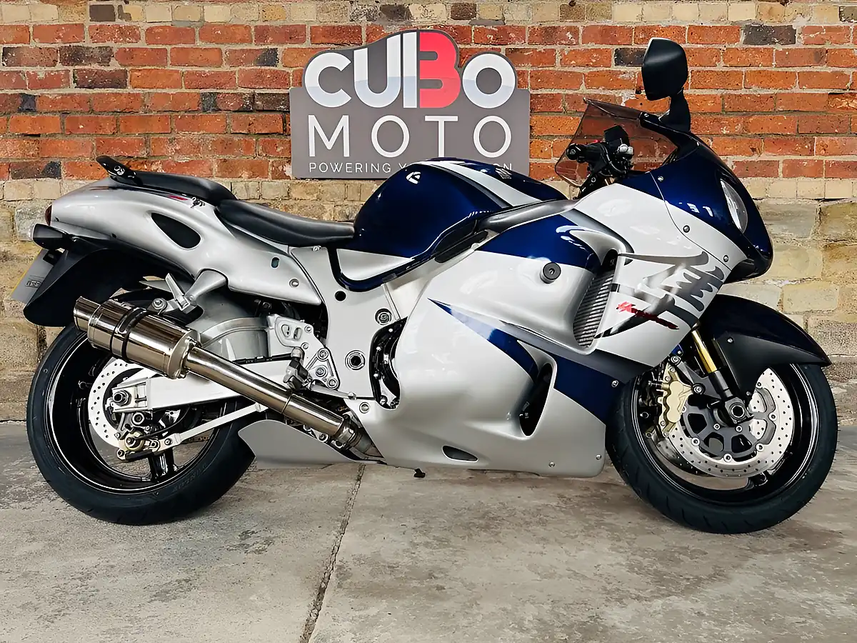 Used 2005 Suzuki GSX1300R Hayabusa K5 Blue - Interior and Exterior details 2