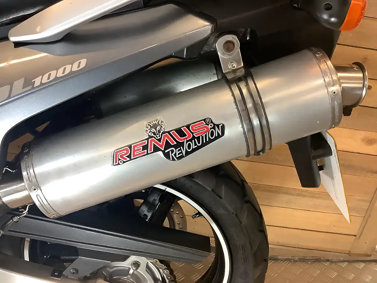 Used 2005 Suzuki V-Strom 1000 Dl - Interior and Exterior details 14