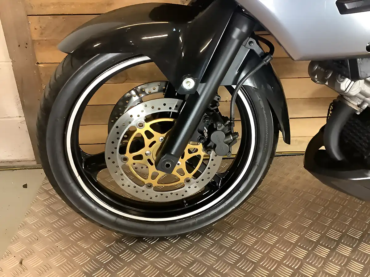 Used 2005 Suzuki V-Strom 1000 Dl - Interior and Exterior details 18