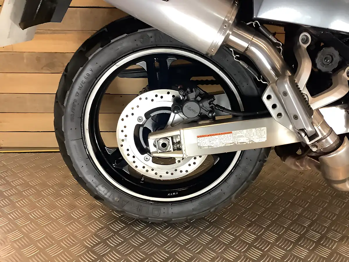 Used 2005 Suzuki V-Strom 1000 Dl - Interior and Exterior details 19