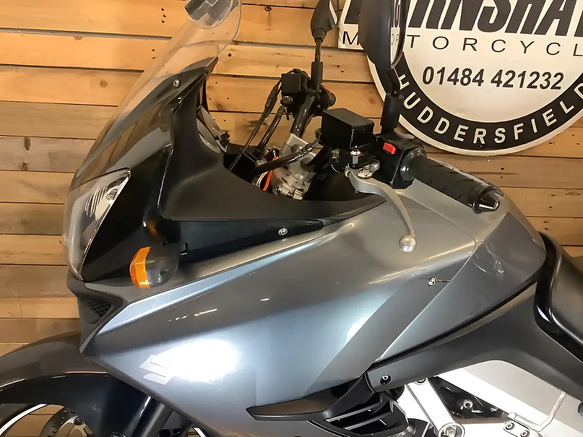 Used 2005 Suzuki V-Strom 1000 Dl - Interior and Exterior details 9