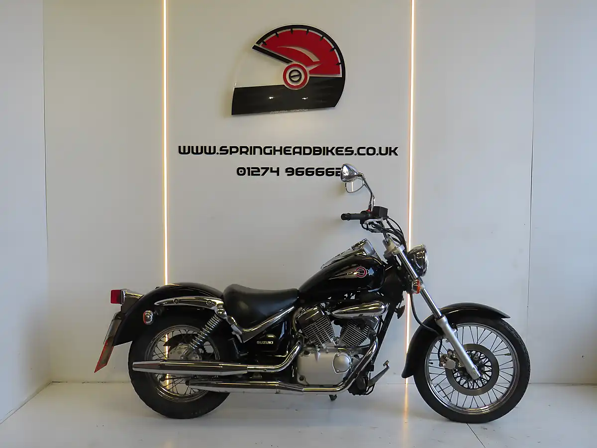 Used 2005 Suzuki VL125 Intruder Black - Front View
