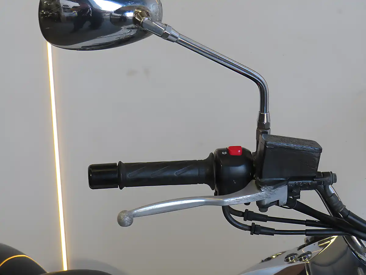 Used 2005 Suzuki VL125 Intruder Black - Interior and Exterior details 13