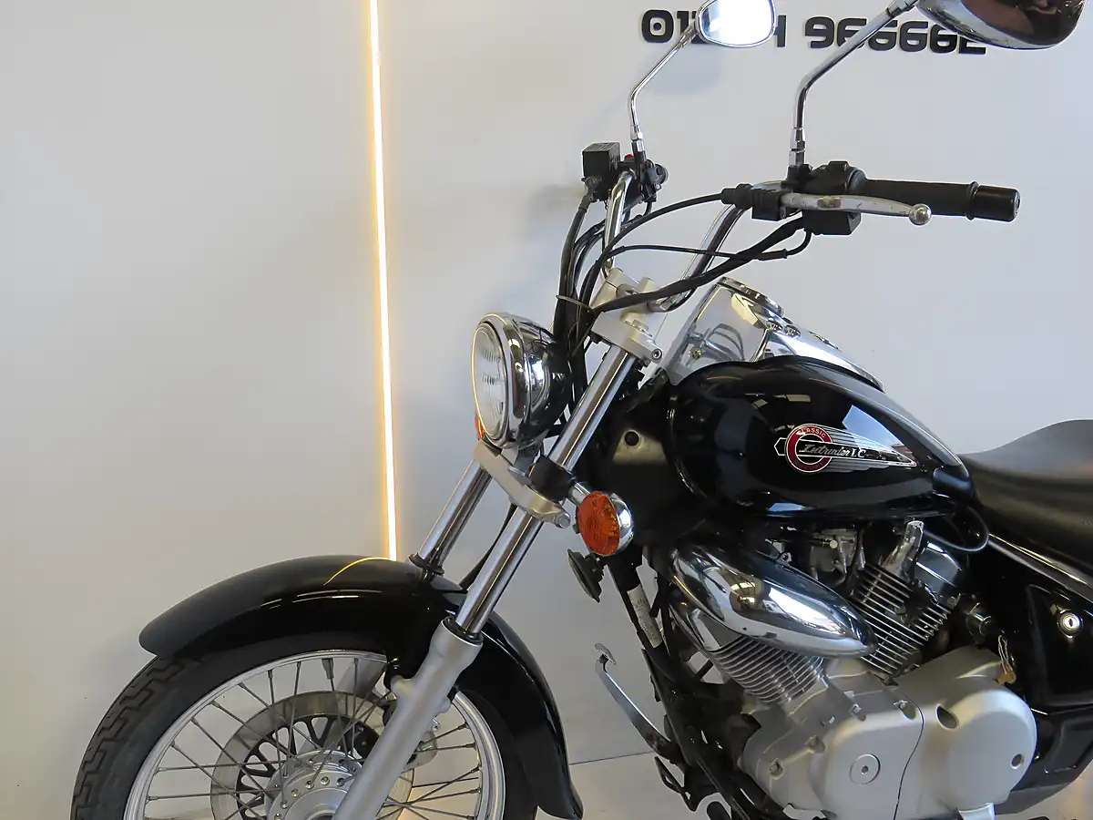 Used 2005 Suzuki VL125 Intruder Black - Interior and Exterior details 15