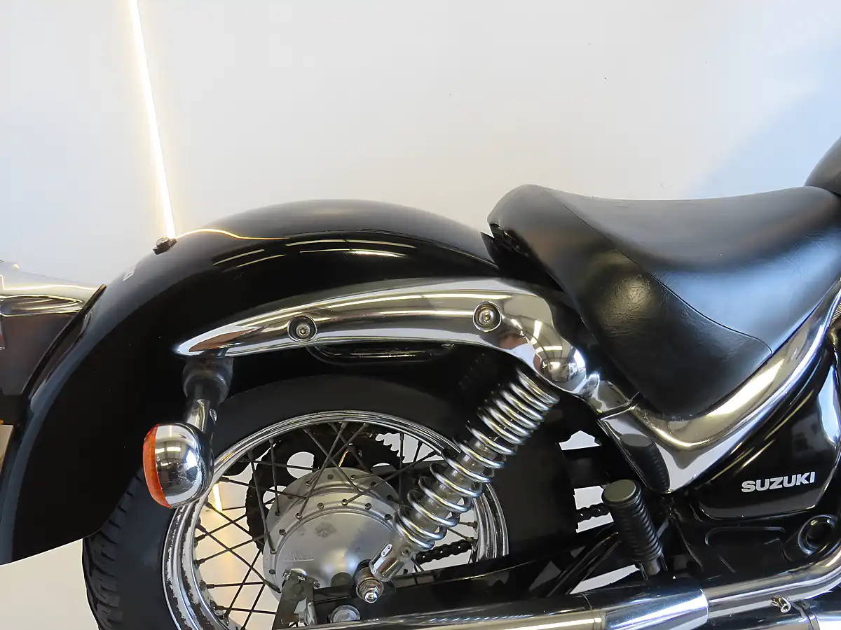 Used 2005 Suzuki VL125 Intruder Black - Interior and Exterior details 6