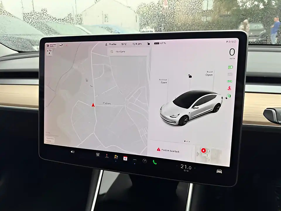 Used 2005 Tesla Model 3 Standard Range Plus White - Interior and Exterior details 14