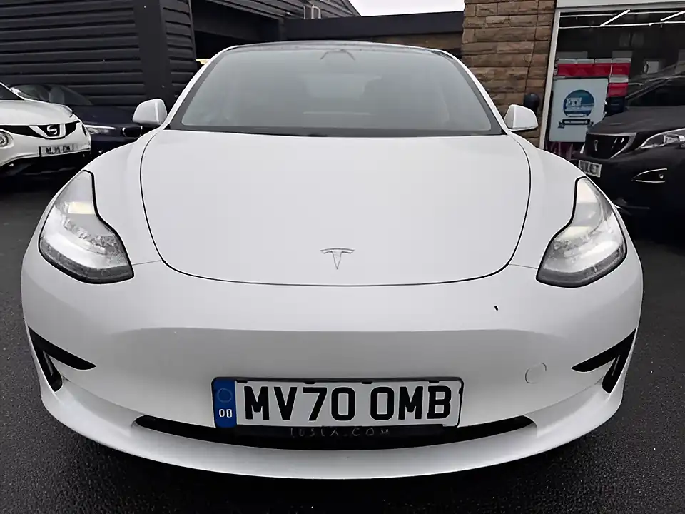 Used 2005 Tesla Model 3 Standard Range Plus White - Interior and Exterior details 2