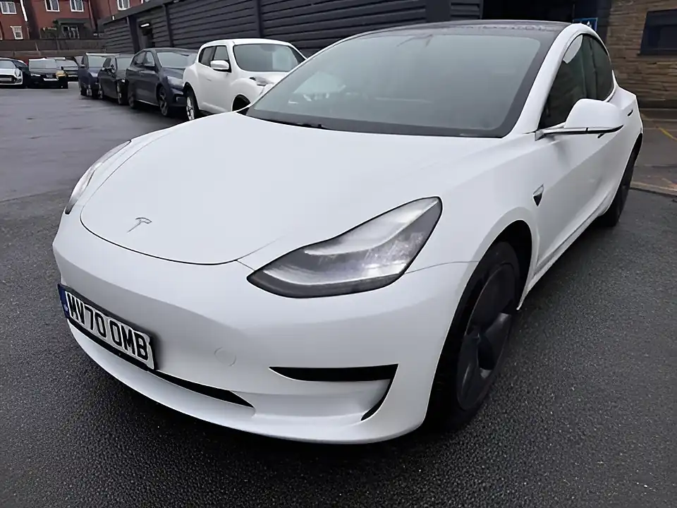 Used 2005 Tesla Model 3 Standard Range Plus White - Interior and Exterior details 3