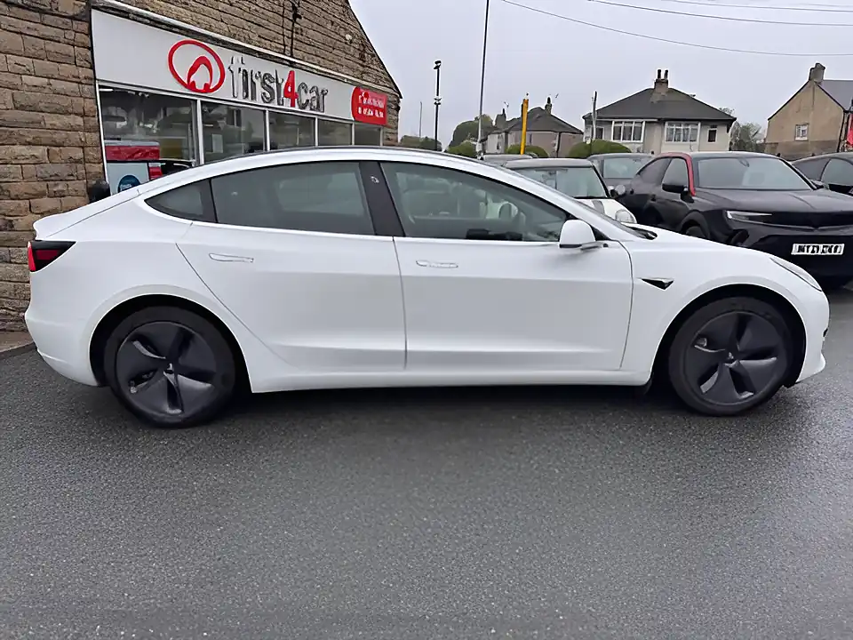 Used 2005 Tesla Model 3 Standard Range Plus White - Interior and Exterior details 6