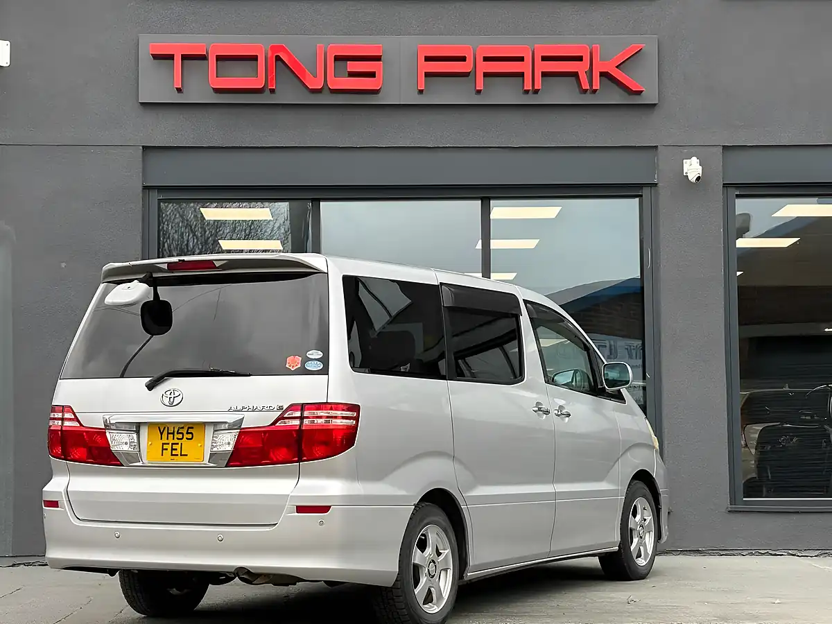 Used 2005 Toyota Alphard G 7 Seats Easy Access SEAT Silver - Interior and Exterior details 7