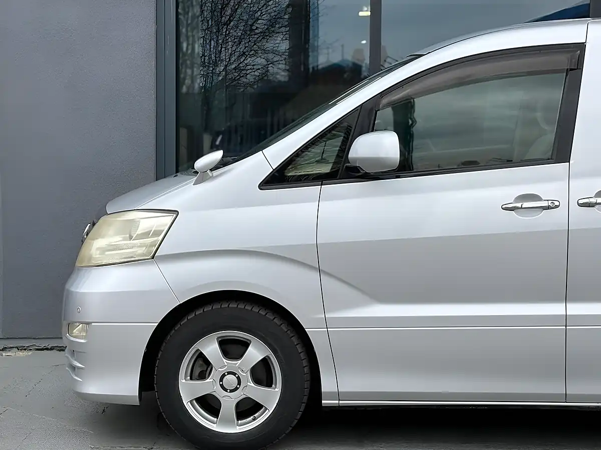 Used 2005 Toyota Alphard G 7 Seats Easy Access SEAT Silver - Interior and Exterior details 8