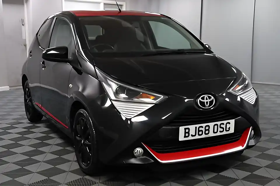 Used 2005 Toyota Aygo X-Press Black - Interior and Exterior details 16