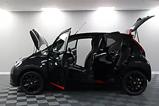 Used 2005 Toyota Aygo X-Press Black - Interior and Exterior details 5