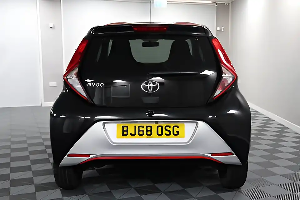 Used 2005 Toyota Aygo X-Press Black - Interior and Exterior details 7