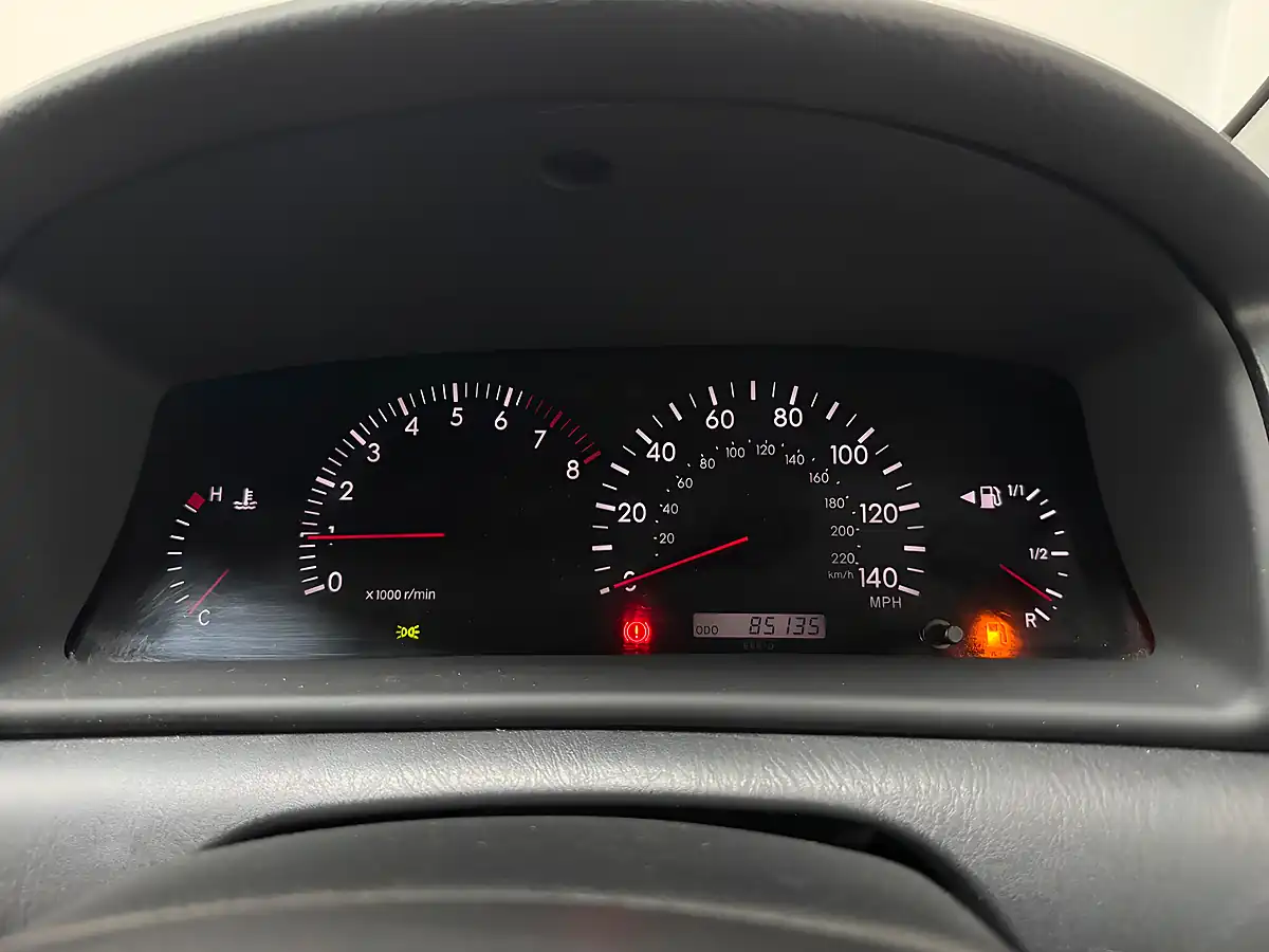 Used 2005 Toyota Corolla Colour Collection Silver - Interior and Exterior details 11