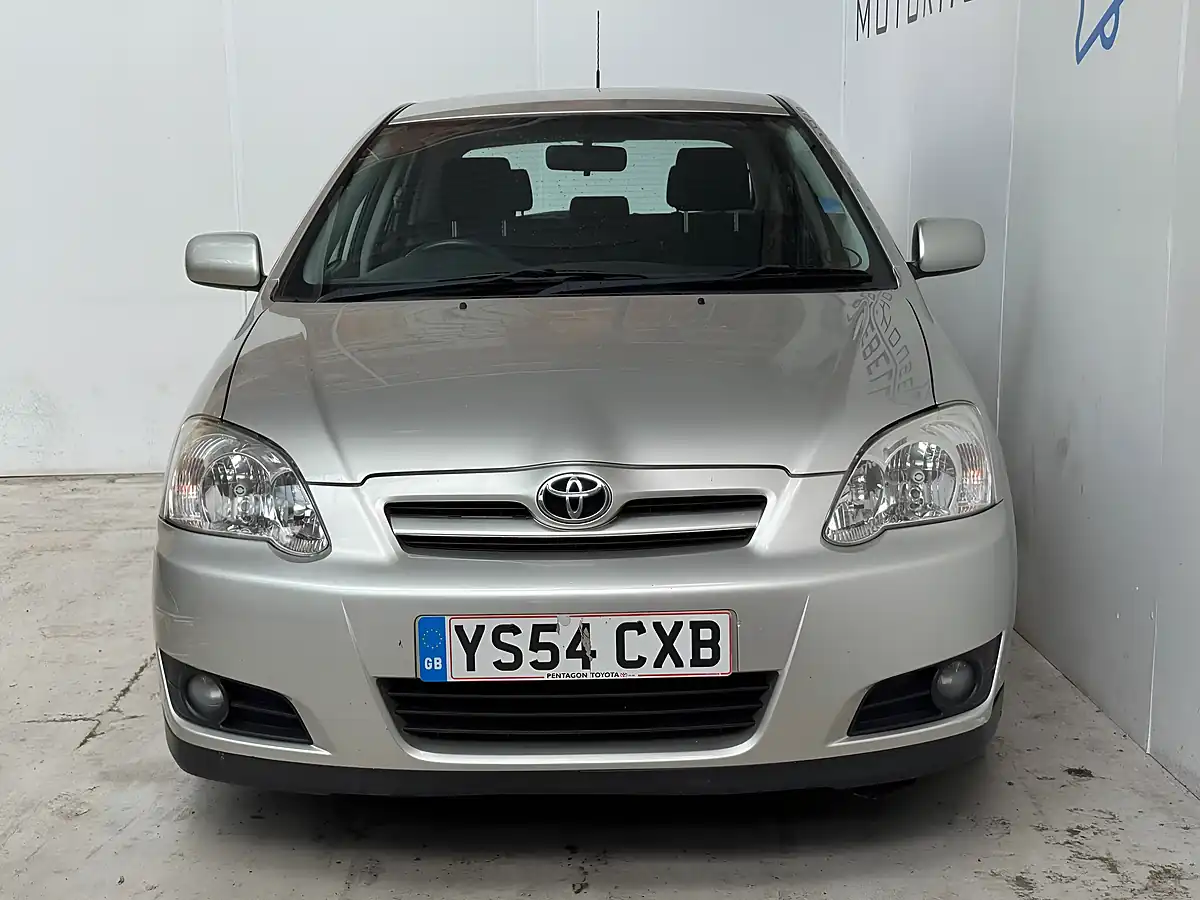 Used 2005 Toyota Corolla Colour Collection Silver - Interior and Exterior details 2