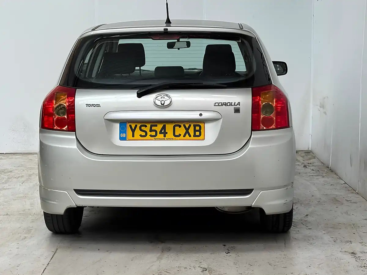 Used 2005 Toyota Corolla Colour Collection Silver - Interior and Exterior details 5