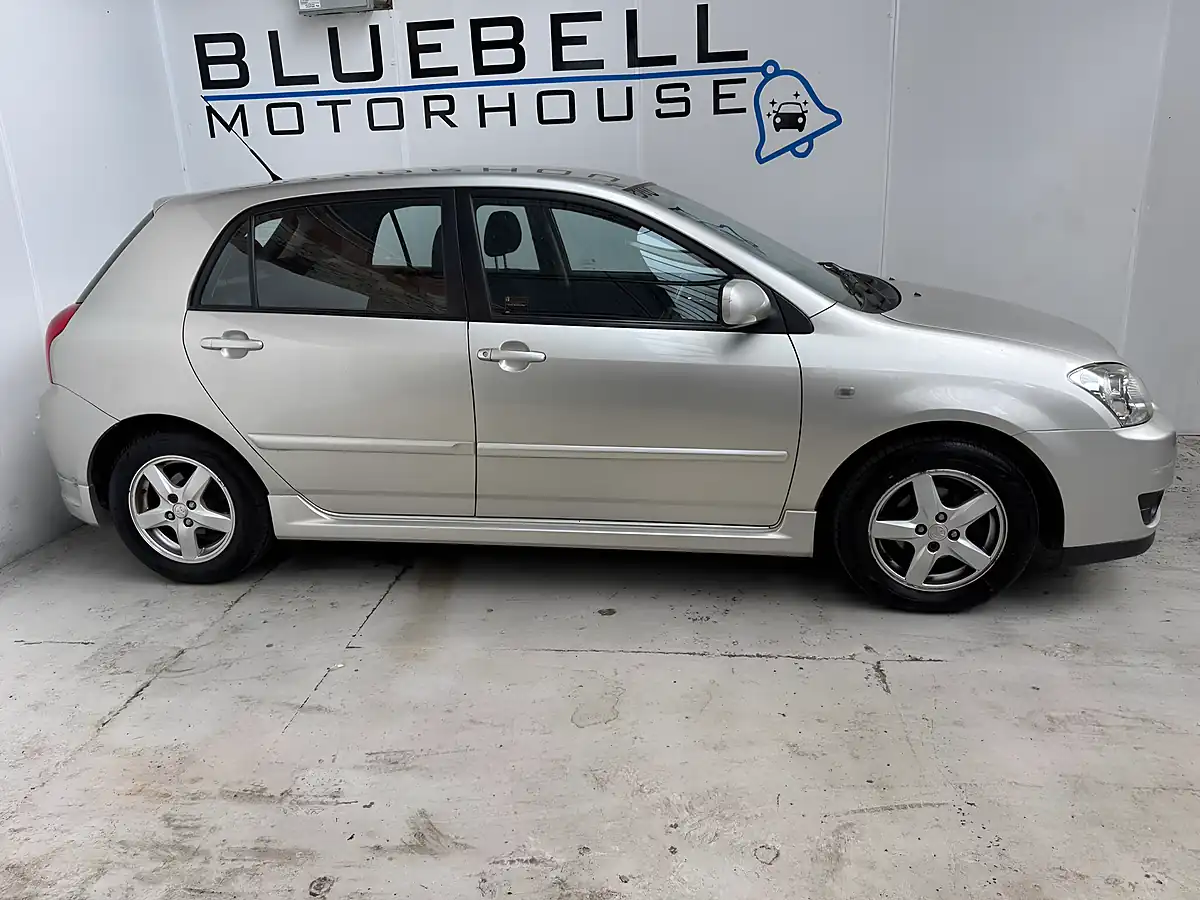 Used 2005 Toyota Corolla Colour Collection Silver - Interior and Exterior details 7