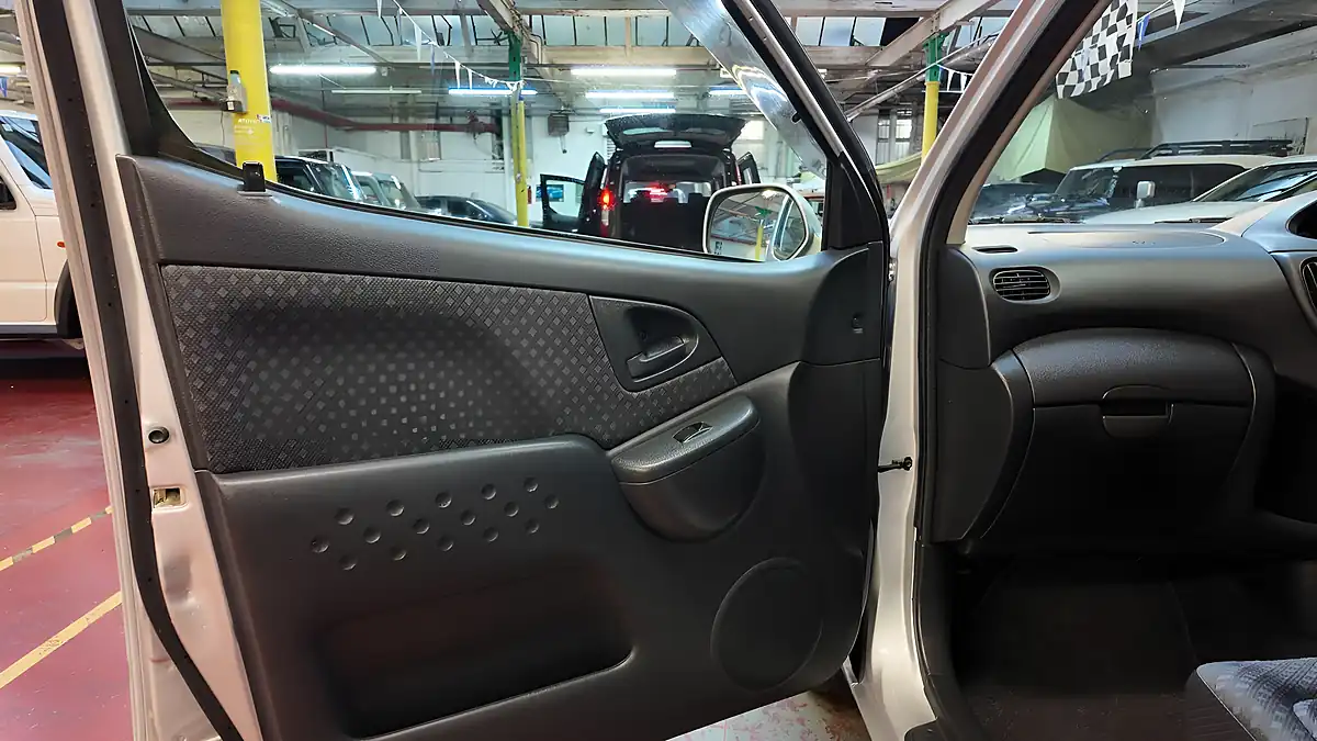 Used 2005 Toyota Funcargo Rust Free Low Mileage Silver - Interior and Exterior details 12