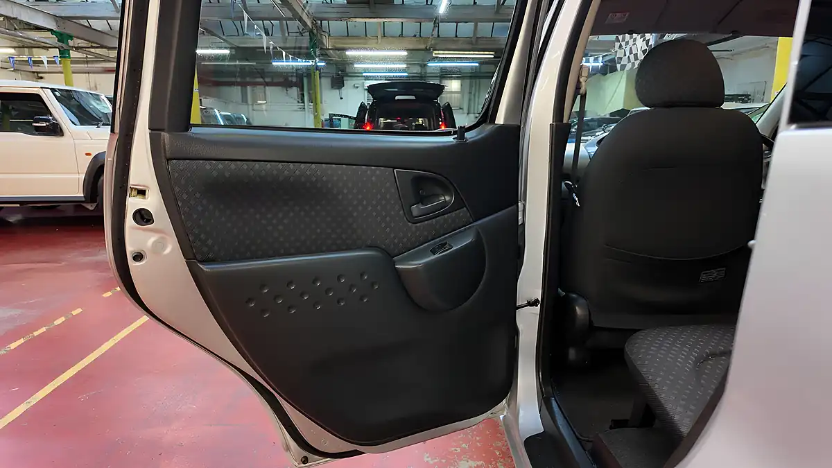 Used 2005 Toyota Funcargo Rust Free Low Mileage Silver - Interior and Exterior details 13