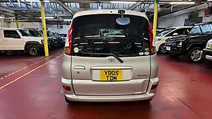 Used 2005 Toyota Funcargo Rust Free Low Mileage Silver - Interior and Exterior details 16