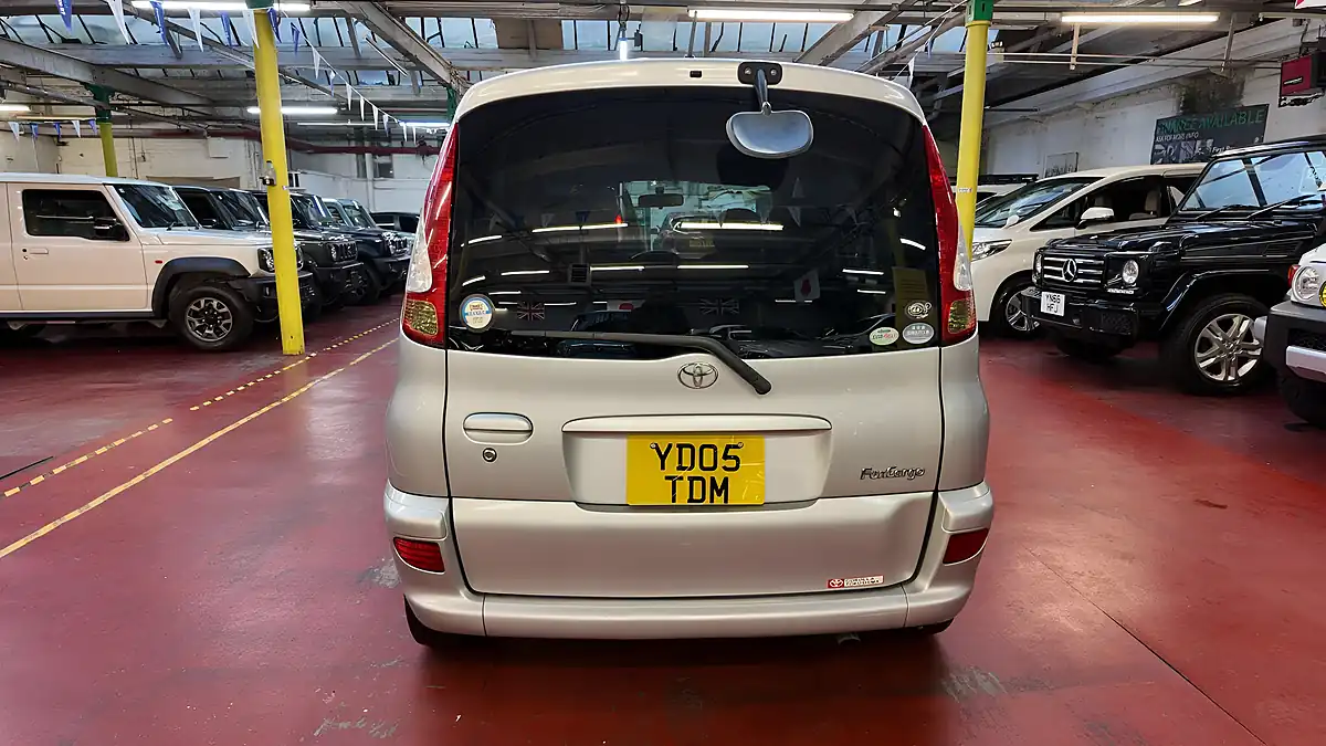 Used 2005 Toyota Funcargo Rust Free Low Mileage Silver - Interior and Exterior details 16