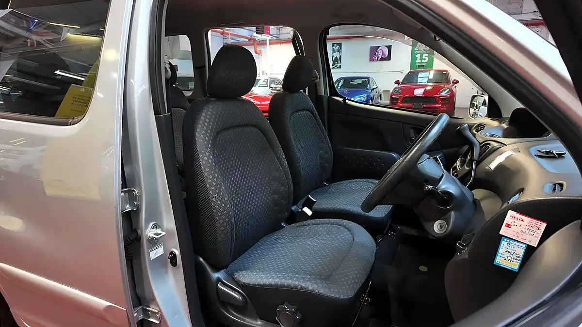 Used 2005 Toyota Funcargo Rust Free Low Mileage Silver - Interior and Exterior details 5