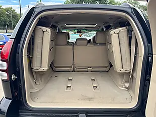 Used 2005 Toyota Land Cruiser LC5 Black - Interior and Exterior details 14