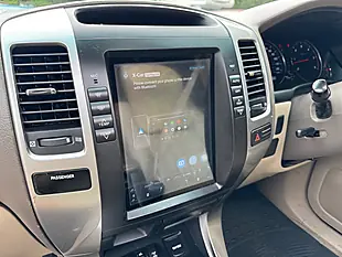 Used 2005 Toyota Land Cruiser LC5 Black - Interior and Exterior details 20