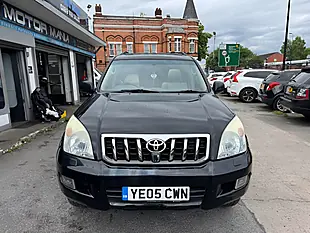 Used 2005 Toyota Land Cruiser LC5 Black - Interior and Exterior details 7